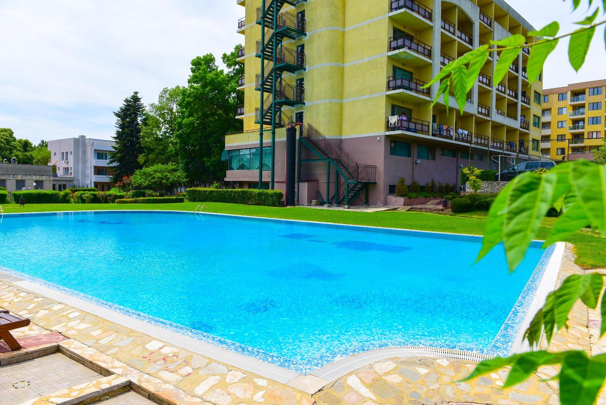 Charming Sunny Apartment+Swimming Pool Saints Constantine and Helena Екстер'єр фото